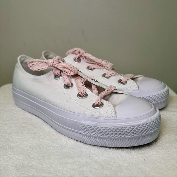 Chuck Taylor All‎ Star Lift Platform Crochet Laces  Womens size 10.5 - Picture 3 of 7